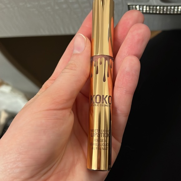 BRAND NAME Liquid Lipsticks - Picture 8 of 10